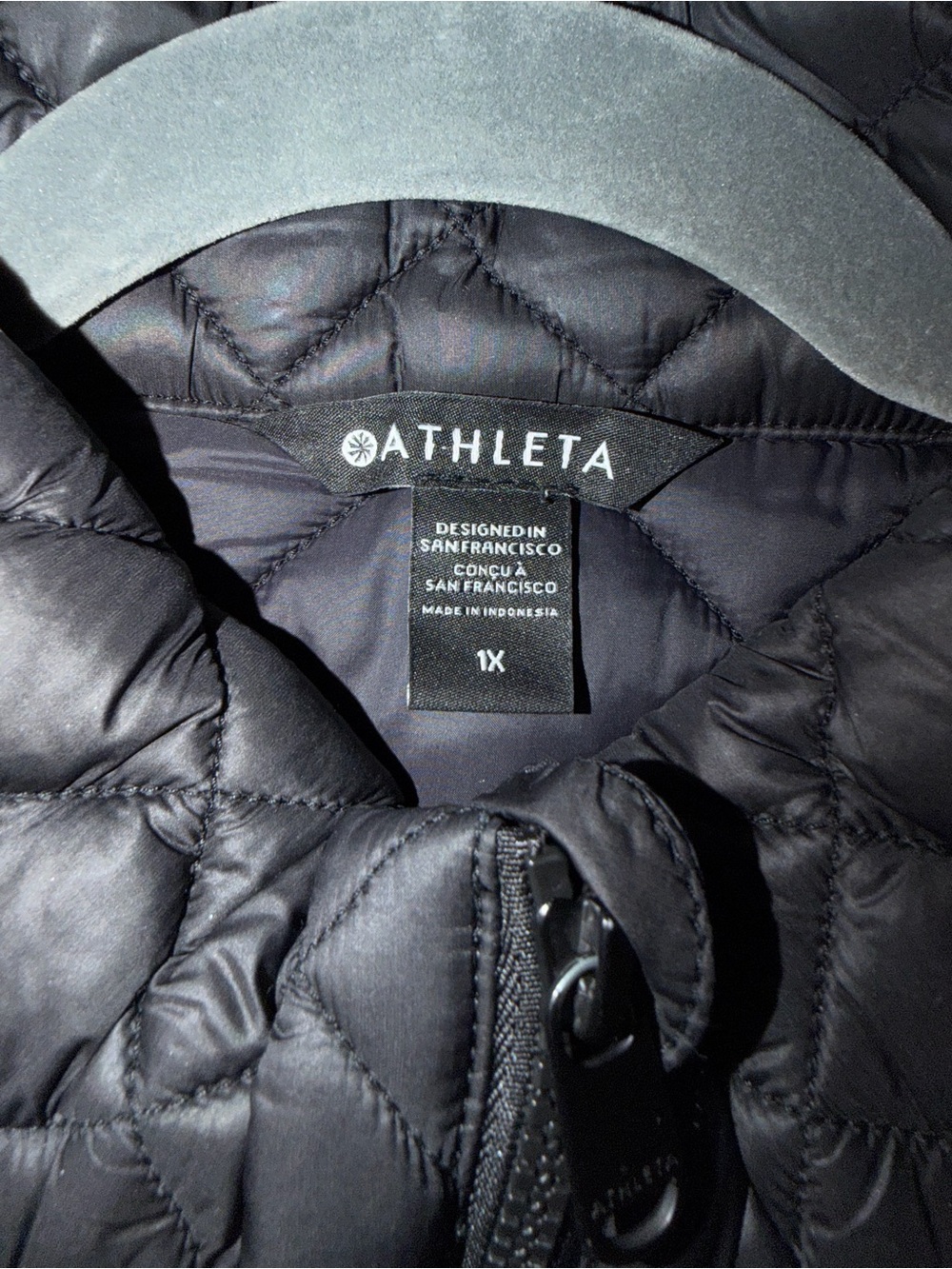 Athleta: Whisper Featherless Vest Black 1X - Picture 3 of 4